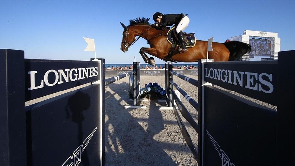 CAVALIERS DE CLASSE MONDIALE ET RYTHMES ENDIABLÉS : LE LONGINES EQUESTRIAN MASTERS TOUR